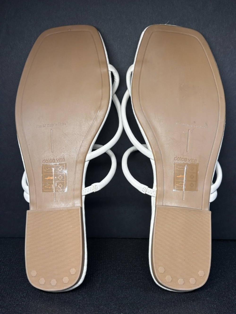 Dolce Vita White Strappy Square Toe Flat Sandals Size 9.5 Minimalist Resort Chic - Picture 14 of 14